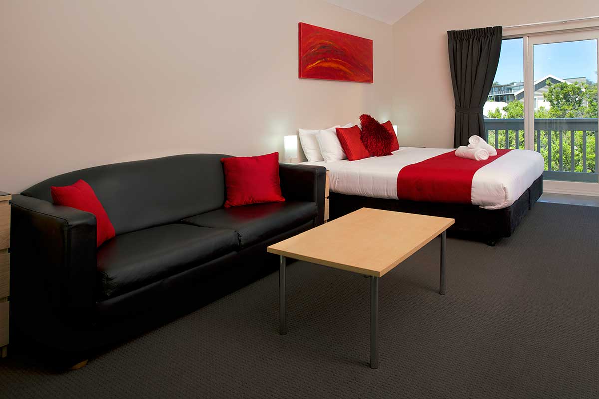 Luxury King Spa Studios